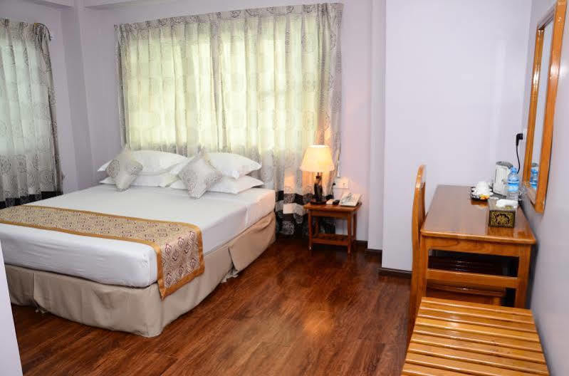 Great Glory Hotel Yangon Exterior foto